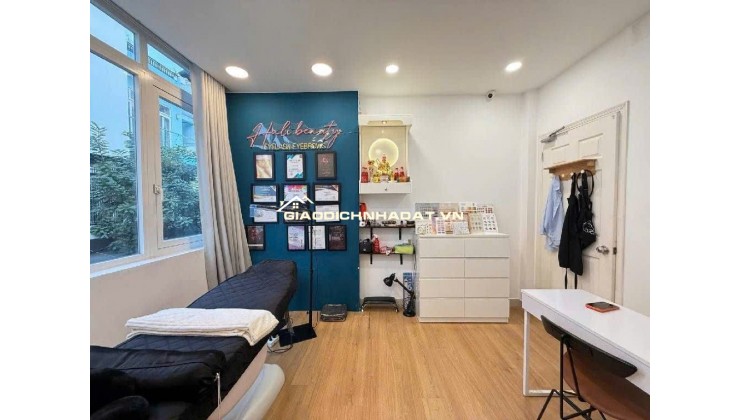 BÁN NHÀ MẶT TIỀN ĐƯỜNG 8M, THÔNG RA CẦU XÉO,TÂN PHÚ. DT 65M2 CHỈ HƠN 7 TỶ. LH:0988832867.